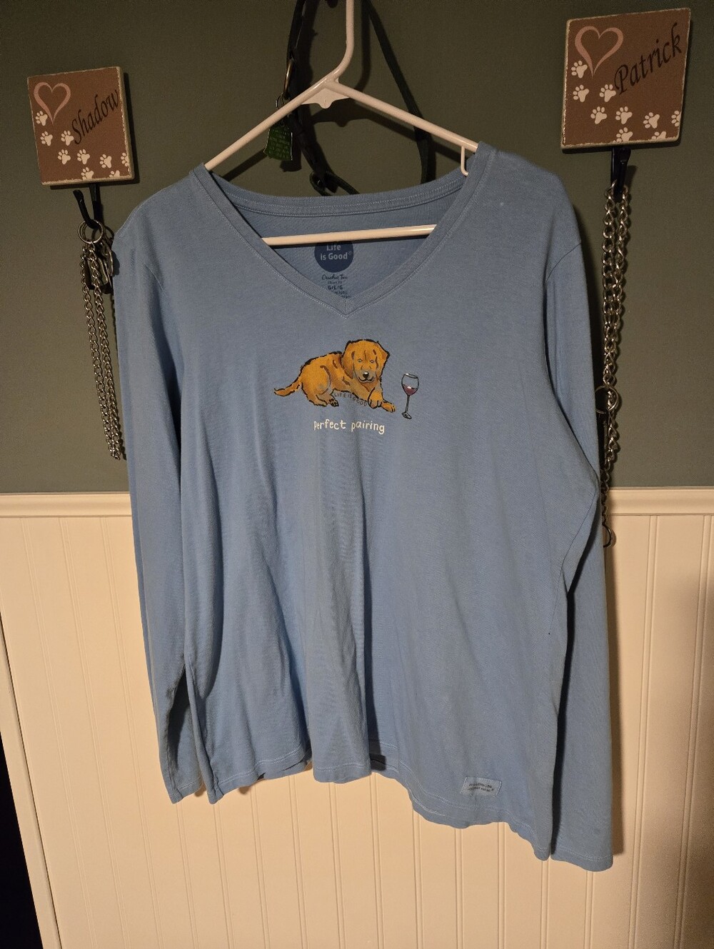 Life is Good golden retriever wine v-neck full length sleeve large women's EUC